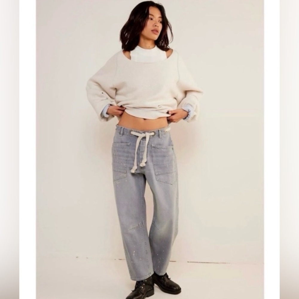 We the free Moxie barrel jeans grey size 26 EUC
